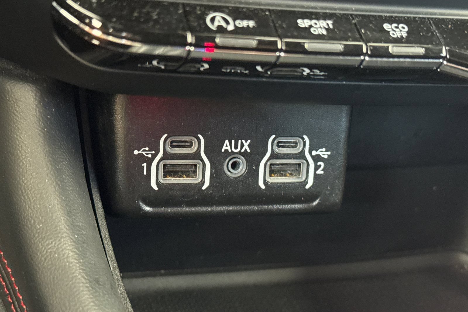 Used 2025 Dodge Durango GT AWD/4WD image 32
