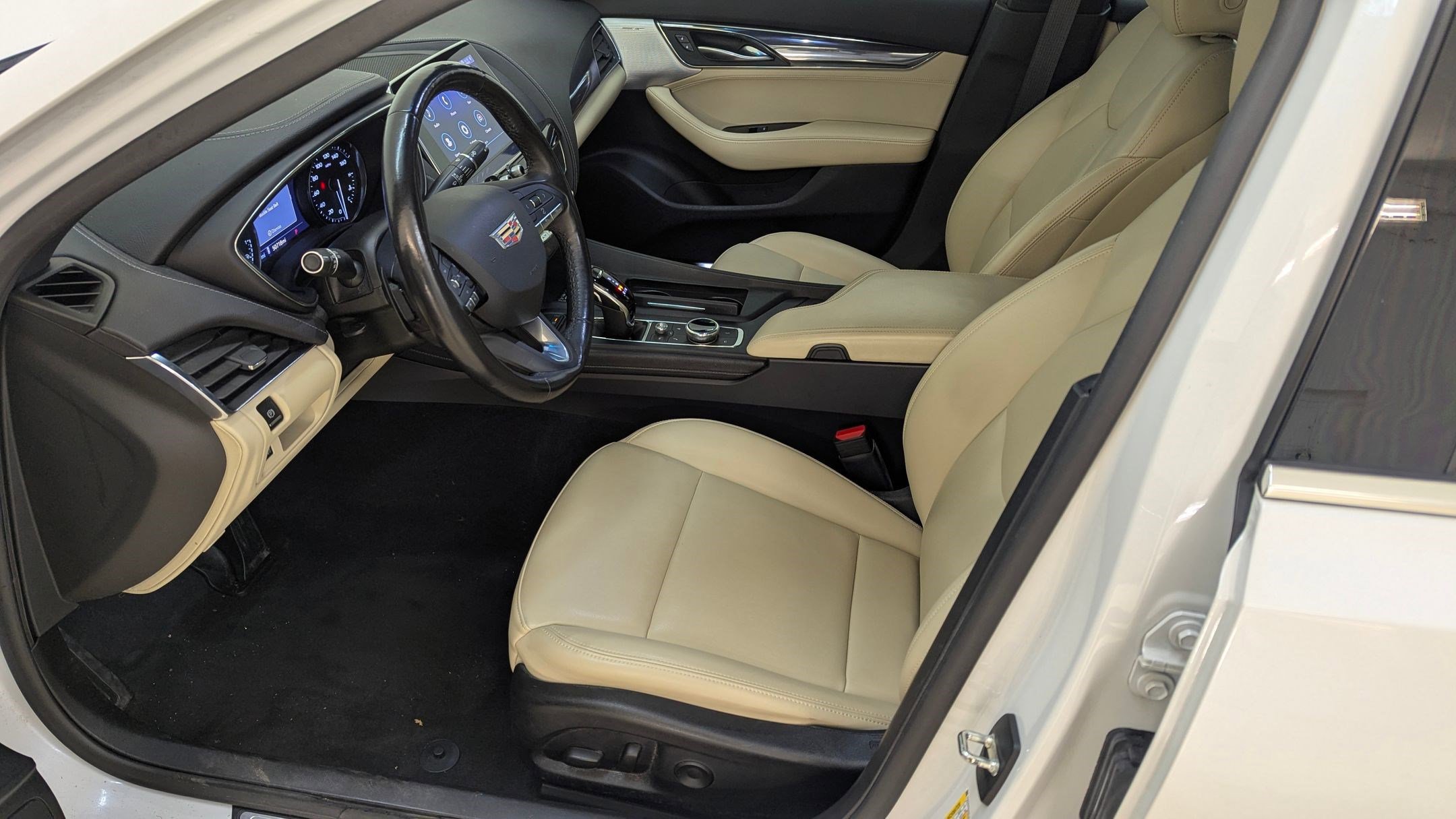 Used 2020 Cadillac CT5 Luxury w/ Sun And Sound Package image 5