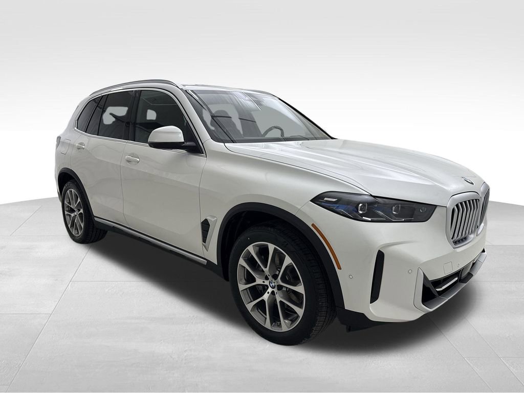 New 2026 BMW X5 xDrive40i w/ Premium Package image 2