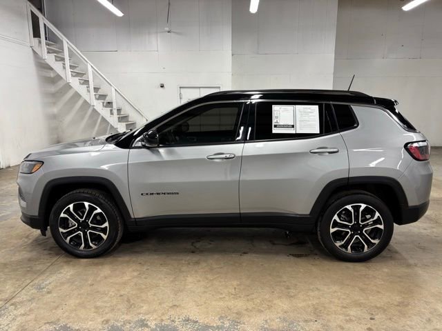 Used 2022 Jeep Compass Limited image 4