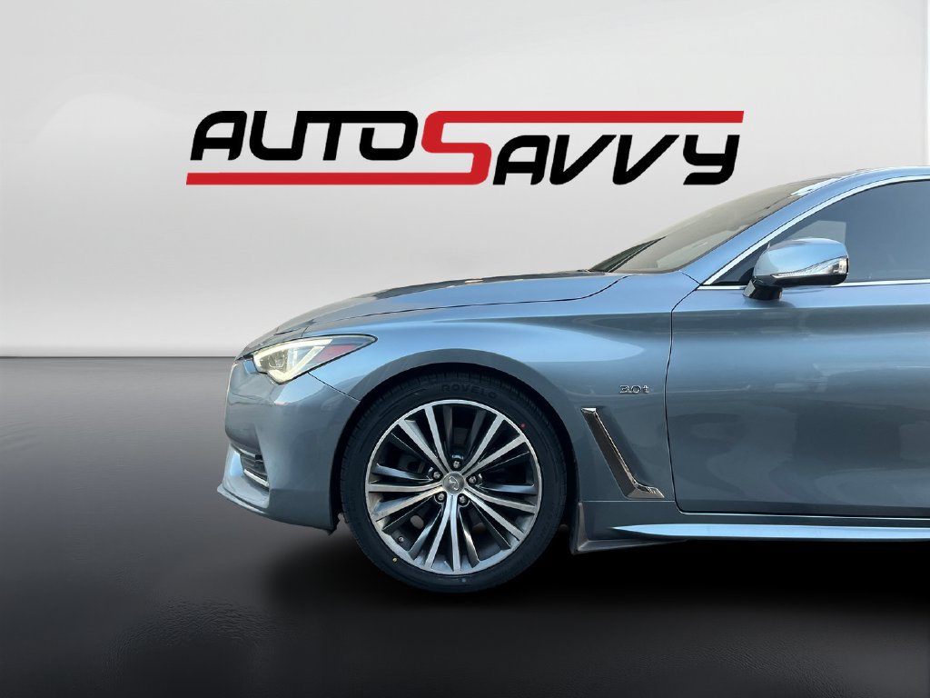 Used 2017 INFINITI Q60 3.0t w/ Premium Plus Package 3.0T AWD/4WD image 9