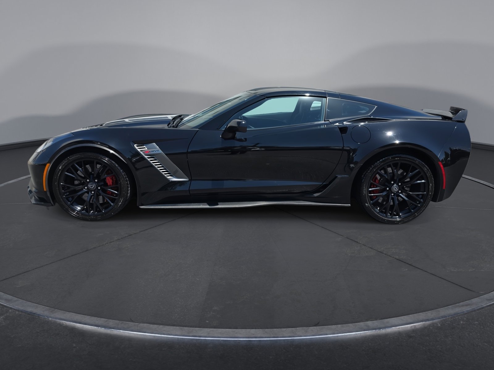 Used 2015 Chevrolet Corvette Z06 w/ 3LZ Preferred Equipment Group RWD image 10