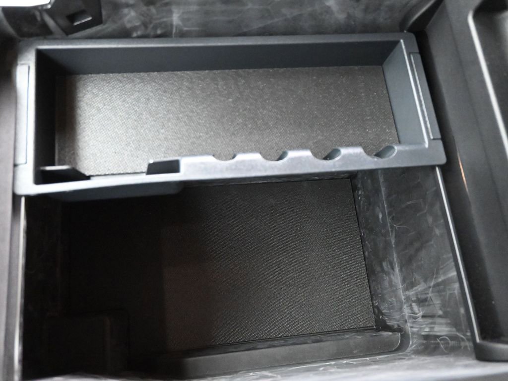 Used 2022 Ford F250 Lariat w/ Chrome Package image 33