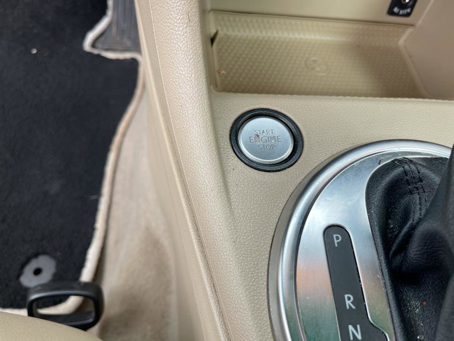 Used 2013 Volkswagen Beetle TDI FWD image 20