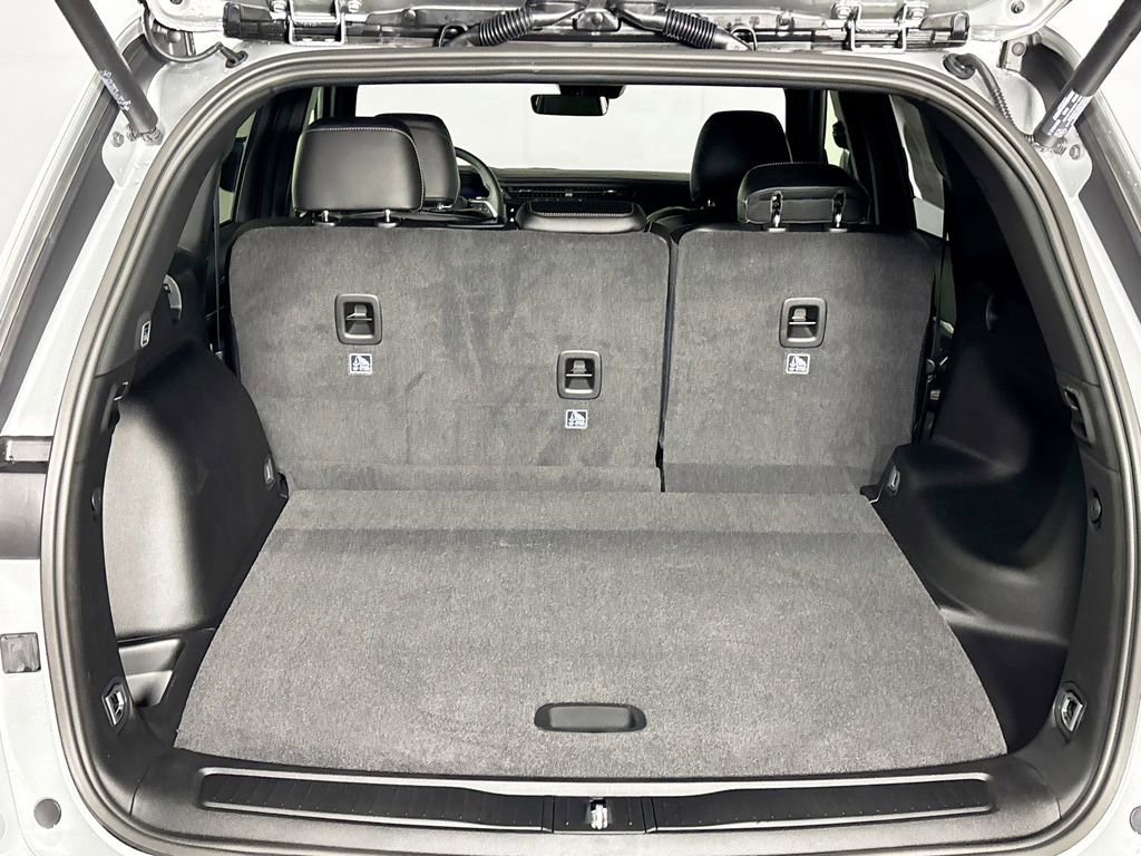 New 2026 Jeep Grand Cherokee Altitude AWD/4WD image 22