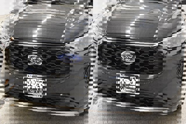 Used 2023 Ford Escape ST-Line image 16