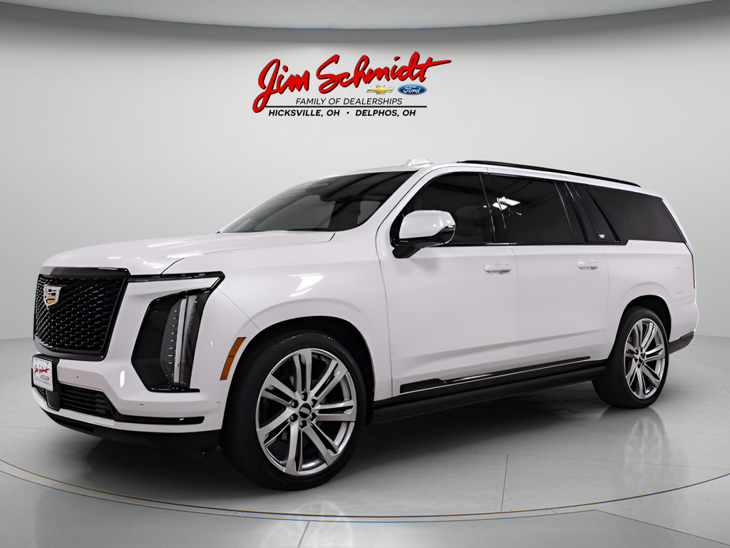Used 2025 Cadillac Escalade ESV Sport Platinum AWD/4WD image 3