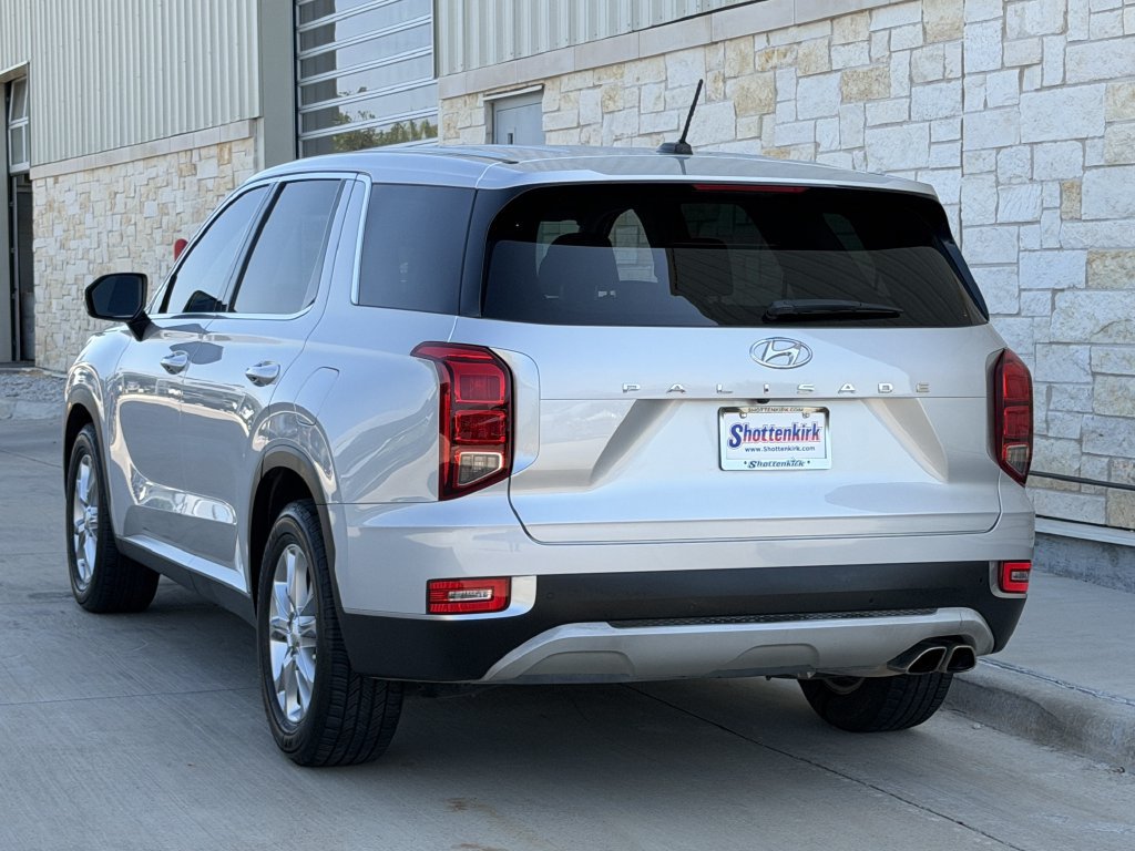 Used 2021 Hyundai Palisade SE FWD image 4