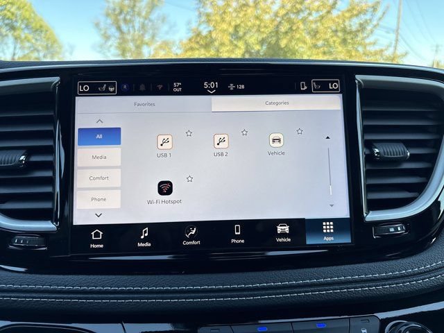 Used 2026 Chrysler Pacifica Select AWD/4WD image 30