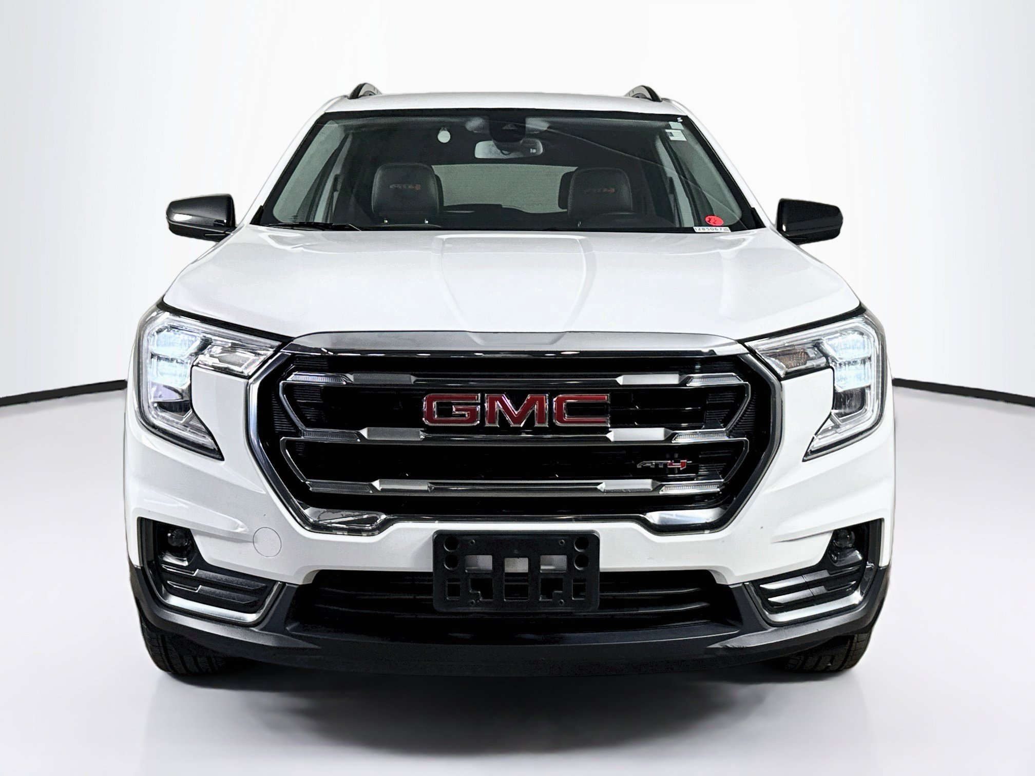 Used 2024 GMC Terrain AT4 AWD/4WD image 3