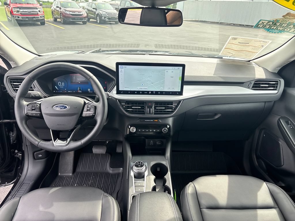 Certified 2024 Ford Escape Platinum AWD/4WD image 21