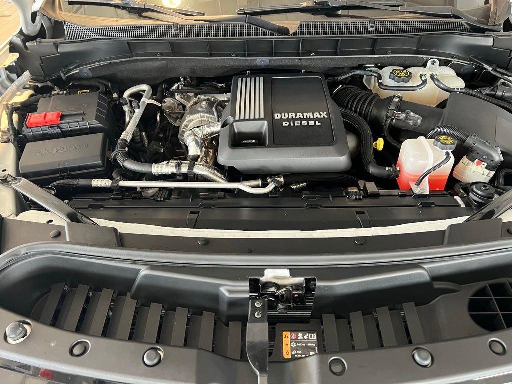 Used 2022 Chevrolet Tahoe Premier AWD/4WD image 16