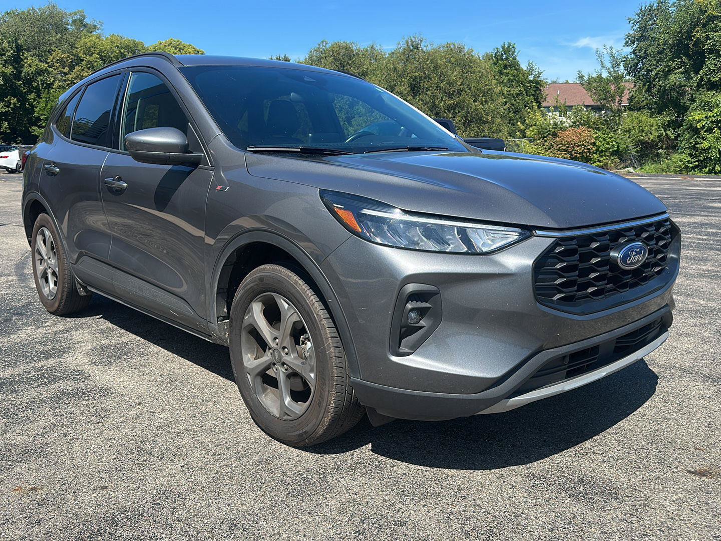 Used 2025 Ford Escape ST-Line Select AWD/4WD image 3