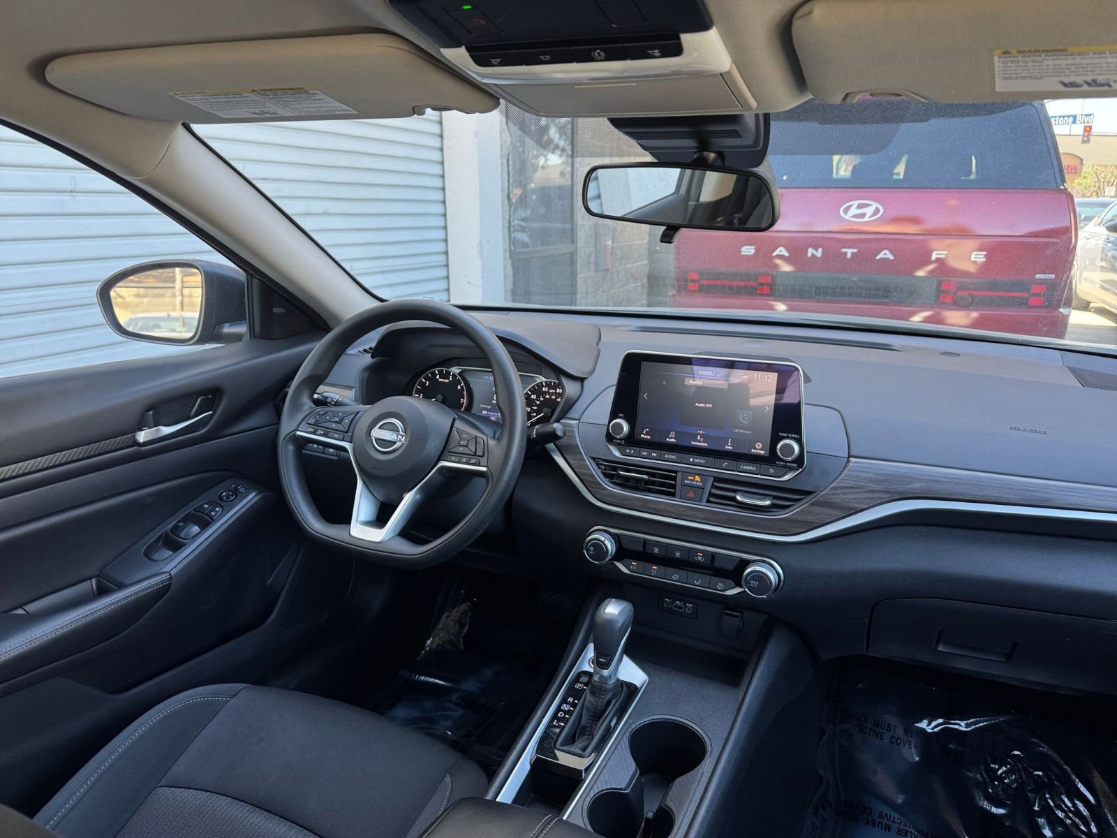 Used 2025 Nissan Altima 2.5 SV FWD image 35