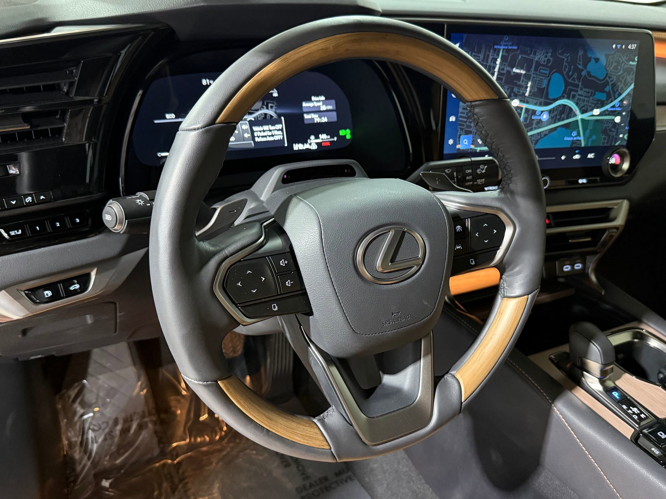 Used 2025 Lexus RX 350 FWD image 12