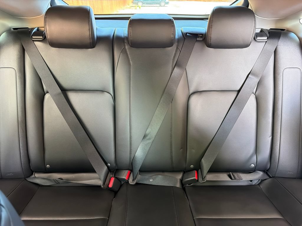 Used 2025 Acura Integra FWD image 28