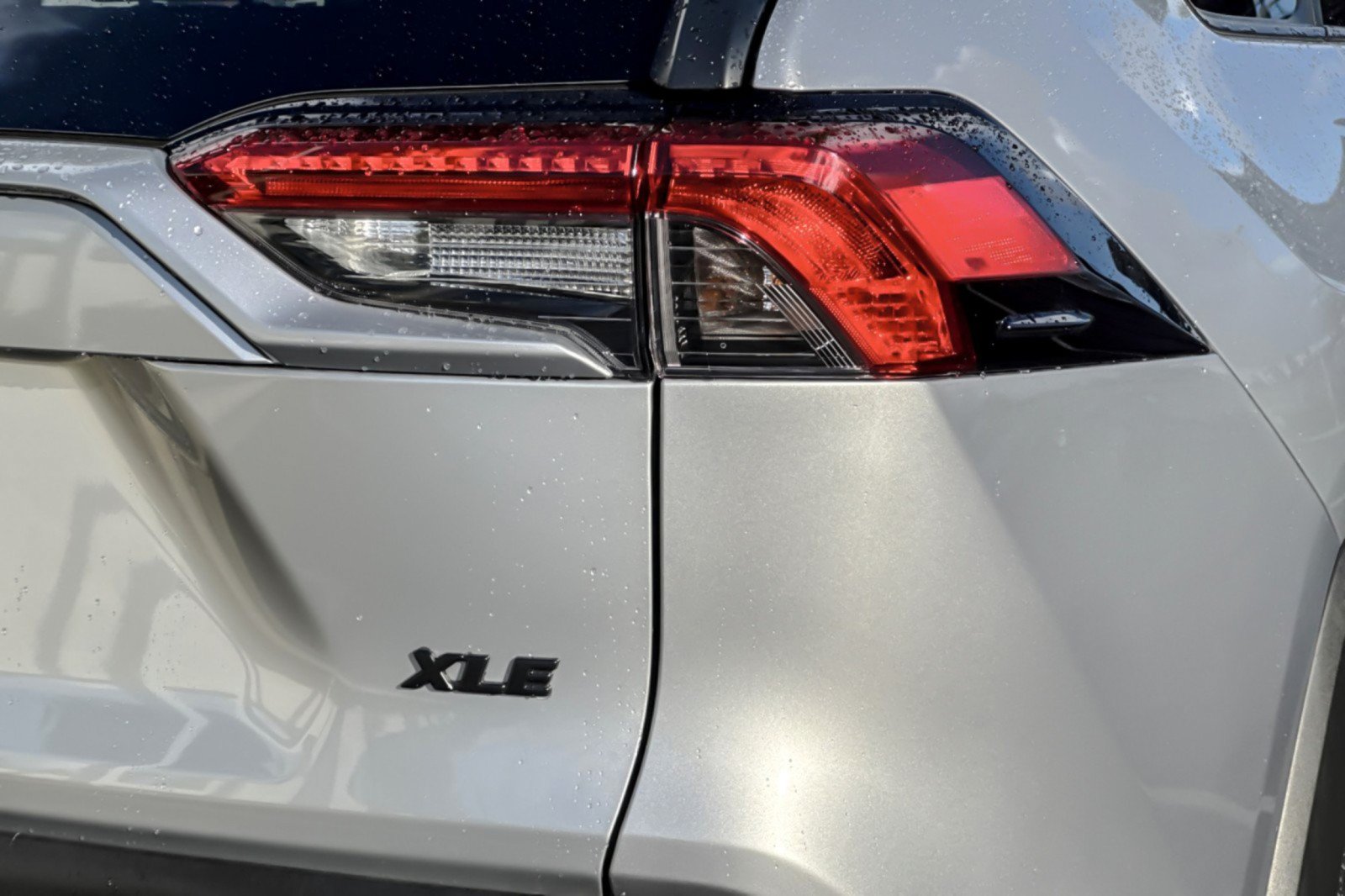 Certified 2025 Toyota RAV4 XLE FWD image 26