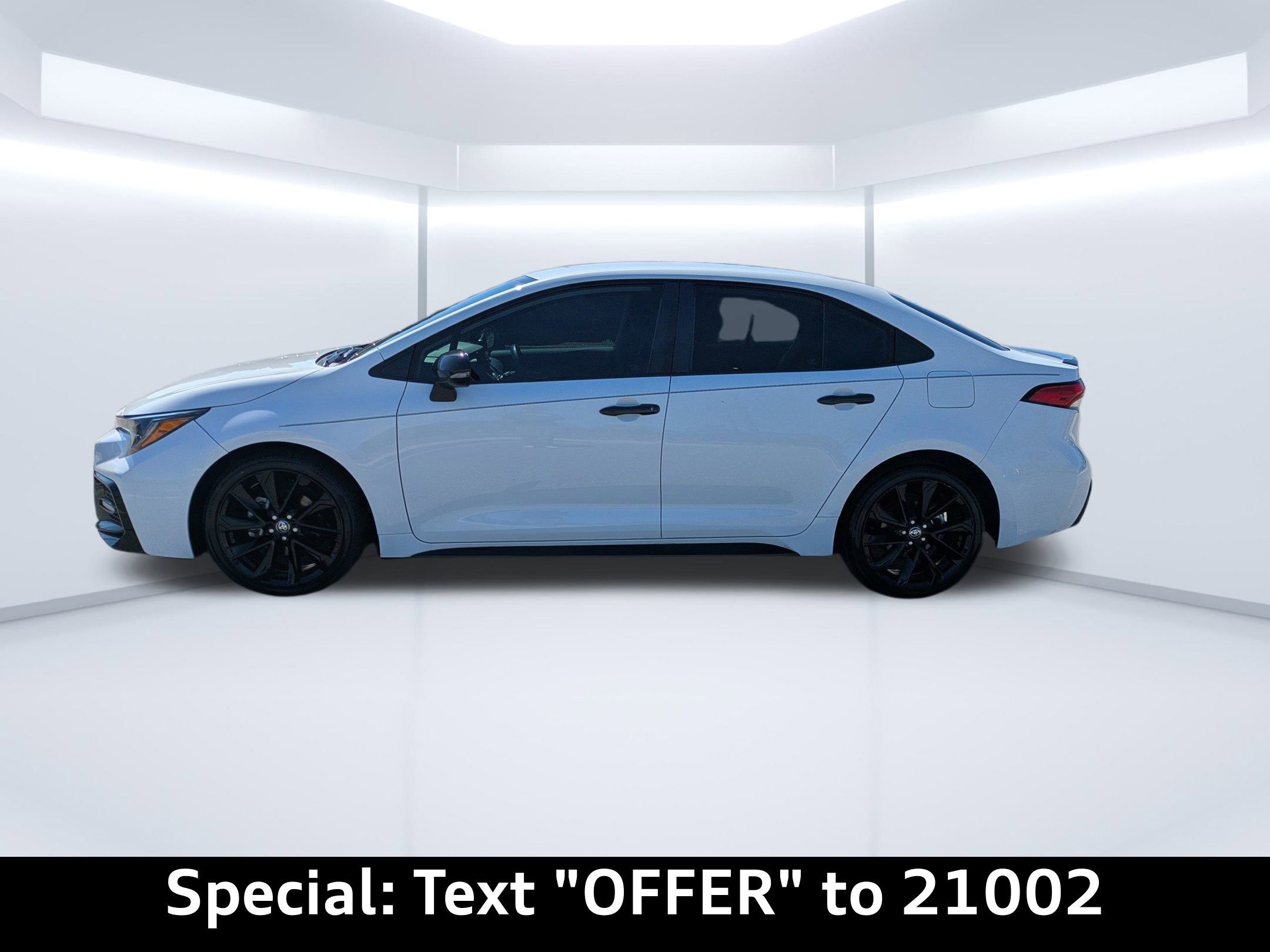 Used 2022 Toyota Corolla SE image 6