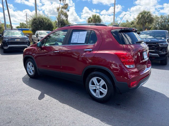 Used 2018 Chevrolet Trax LT w/ Driver Confidence Package FWD image 4
