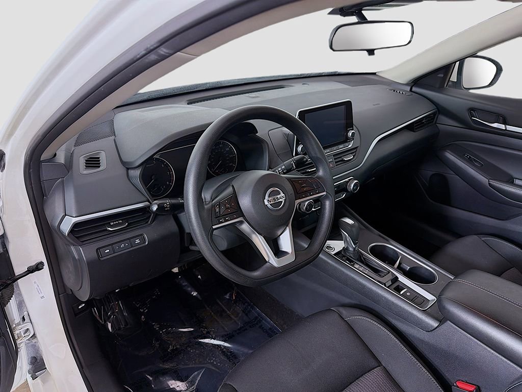 Used 2022 Nissan Altima 2.5 SV image 14