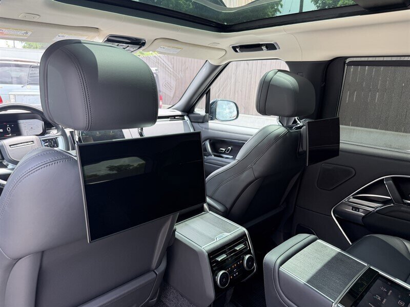 Used 2023 Land Rover Range Rover Long Wheelbase First Edition AWD/4WD image 30