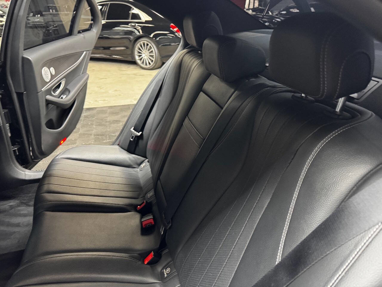 Used 2020 Mercedes-Benz E 350 Sedan image 43