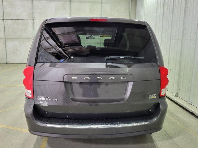 Used 2018 Dodge Grand Caravan SXT image 20