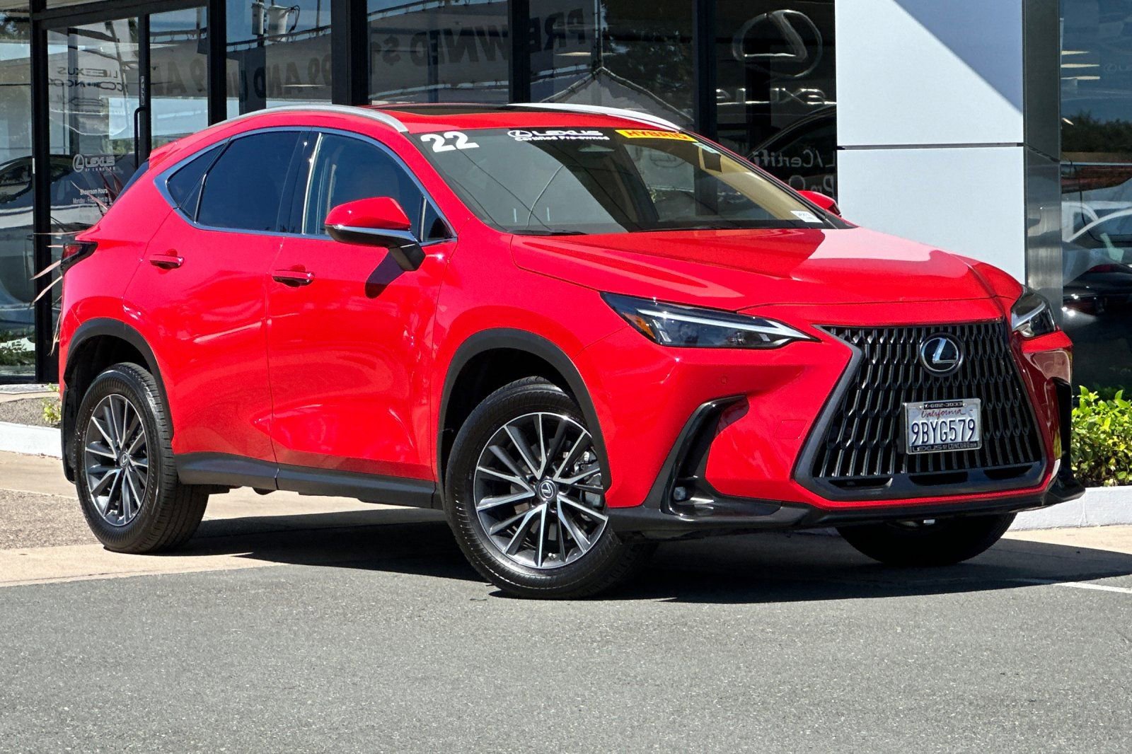 Used 2022 Lexus NX 350h AWD image 2