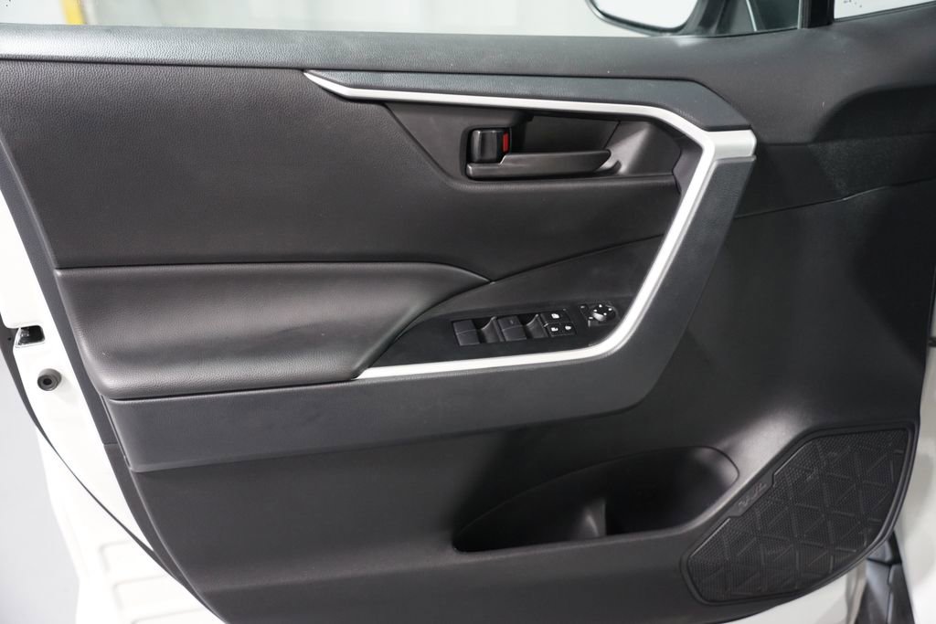 Certified 2024 Toyota RAV4 LE image 29