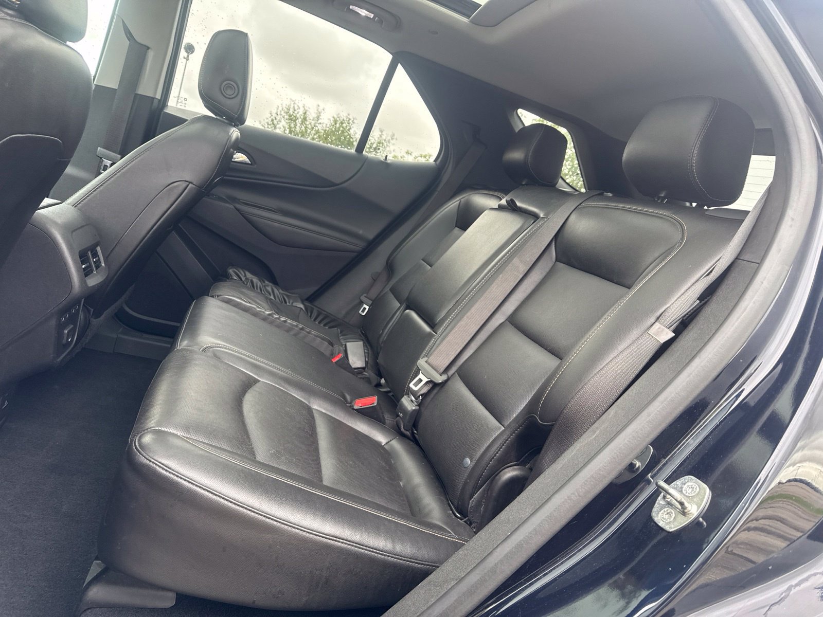 Used 2021 Chevrolet Equinox Premier AWD/4WD image 17