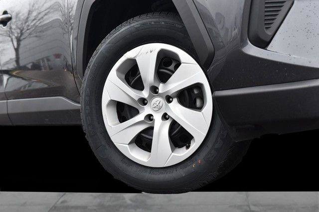 Used 2024 Toyota RAV4 LE image 3