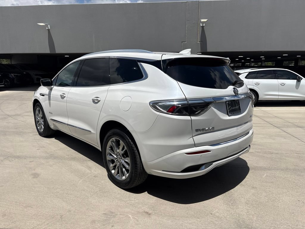 Used 2023 Buick Enclave Avenir w/ Avenir Technology Package FWD image 9