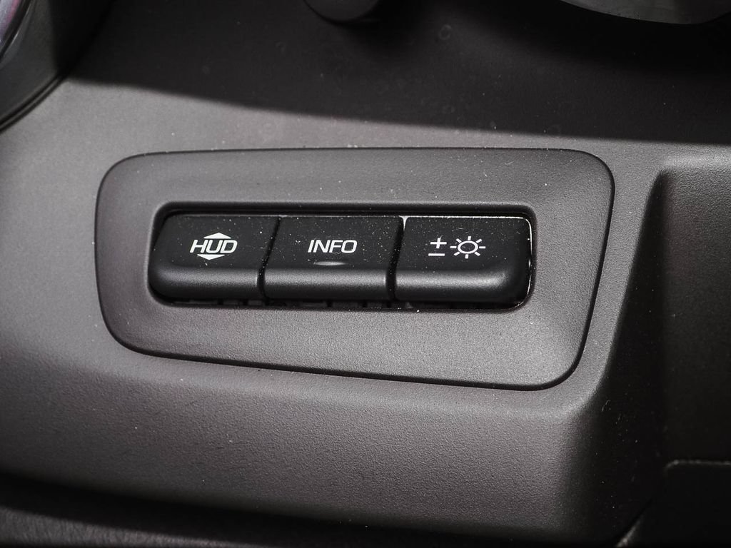 Certified 2021 Chevrolet Camaro ZL1 RWD image 27