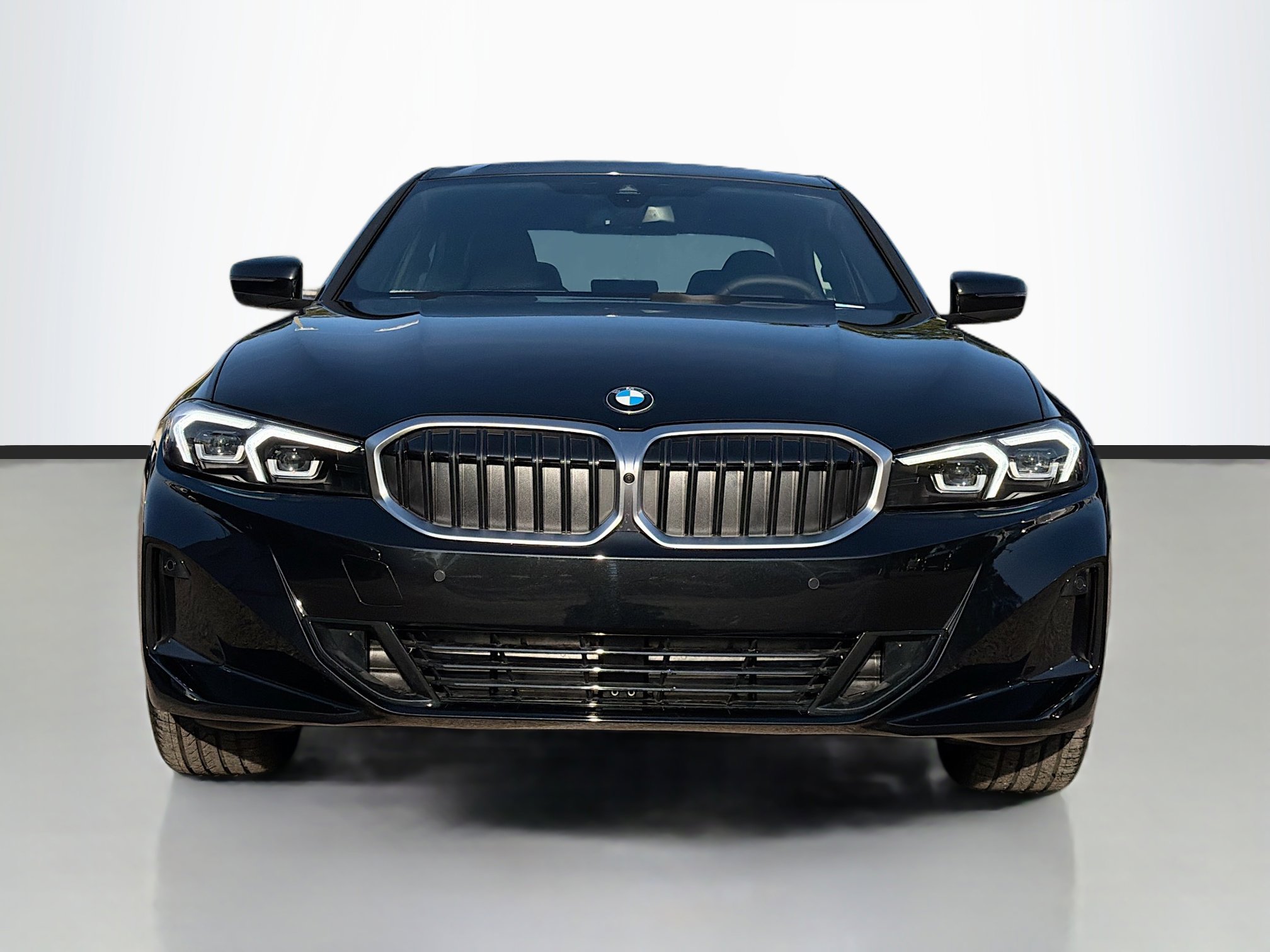 New 2026 BMW 330i xDrive Sedan w/ Parking Assistance Package image 8