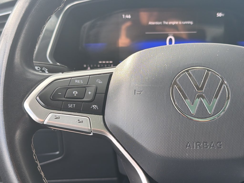 Certified 2023 Volkswagen Tiguan SE w/ Panoramic Sunroof Package FWD image 13