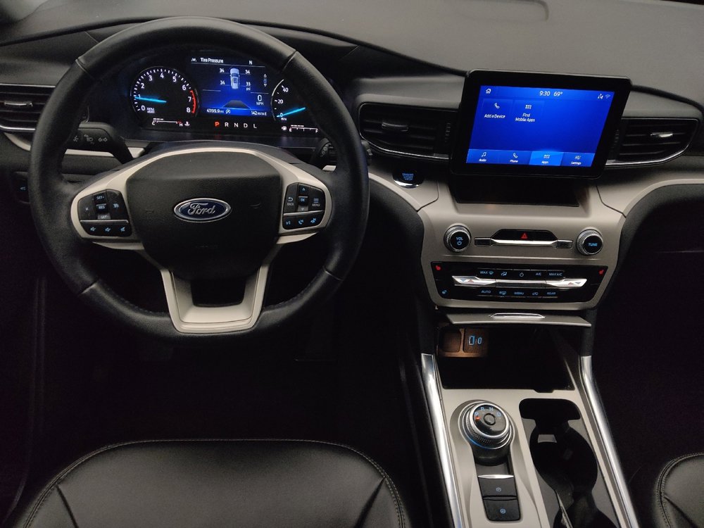 Used 2024 Ford Explorer XLT w/ Equipment Group 202A image 22