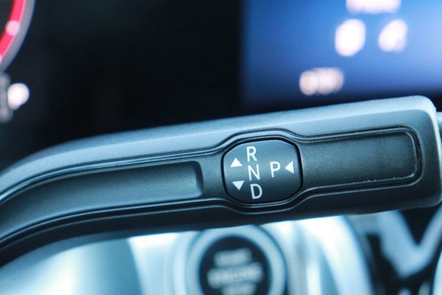 Used 2024 Mercedes-Benz GLB 250 image 23