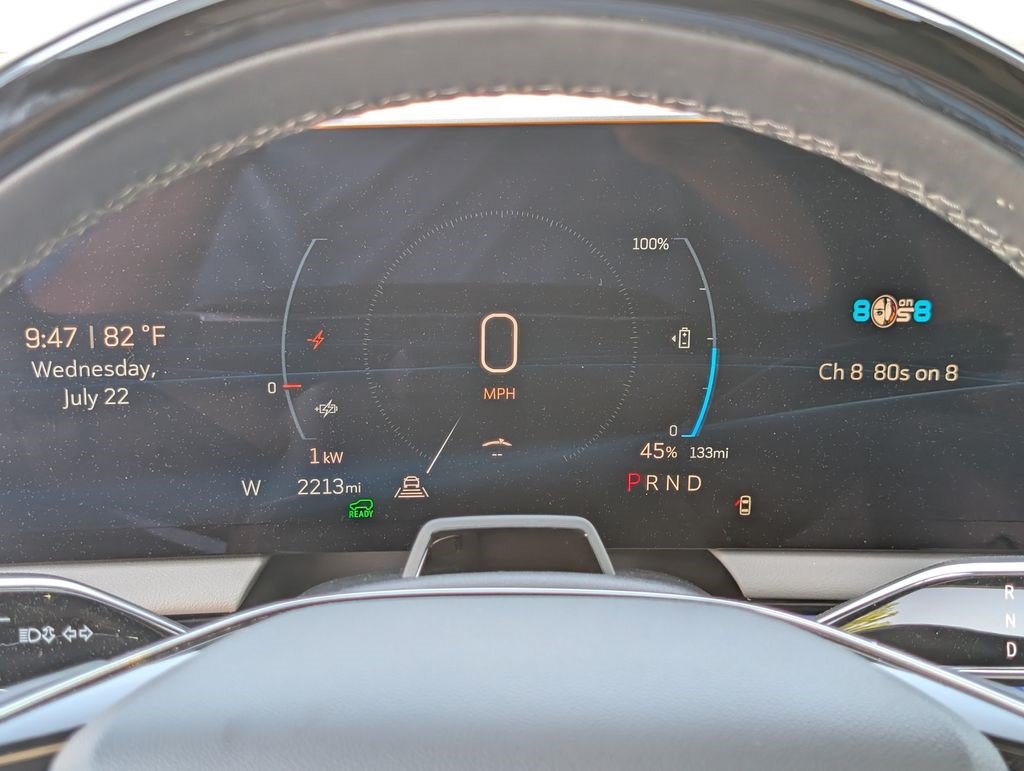 Certified 2025 Cadillac Optiq Luxury 2 AWD/4WD image 23