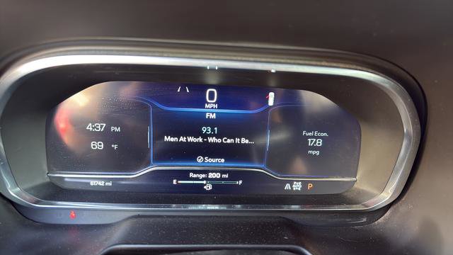 Used 2024 Chevrolet Suburban LT image 16