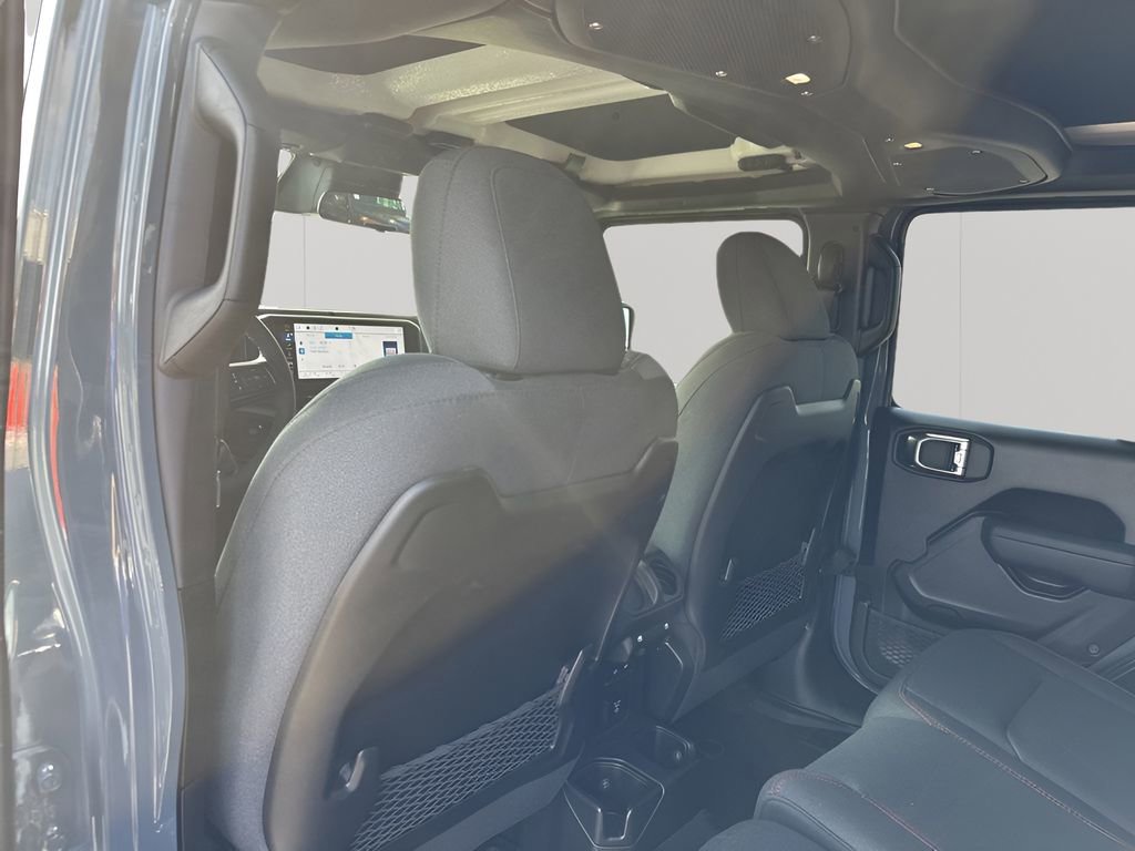 New 2026 Jeep Wrangler Unlimited Rubicon AWD/4WD image 18