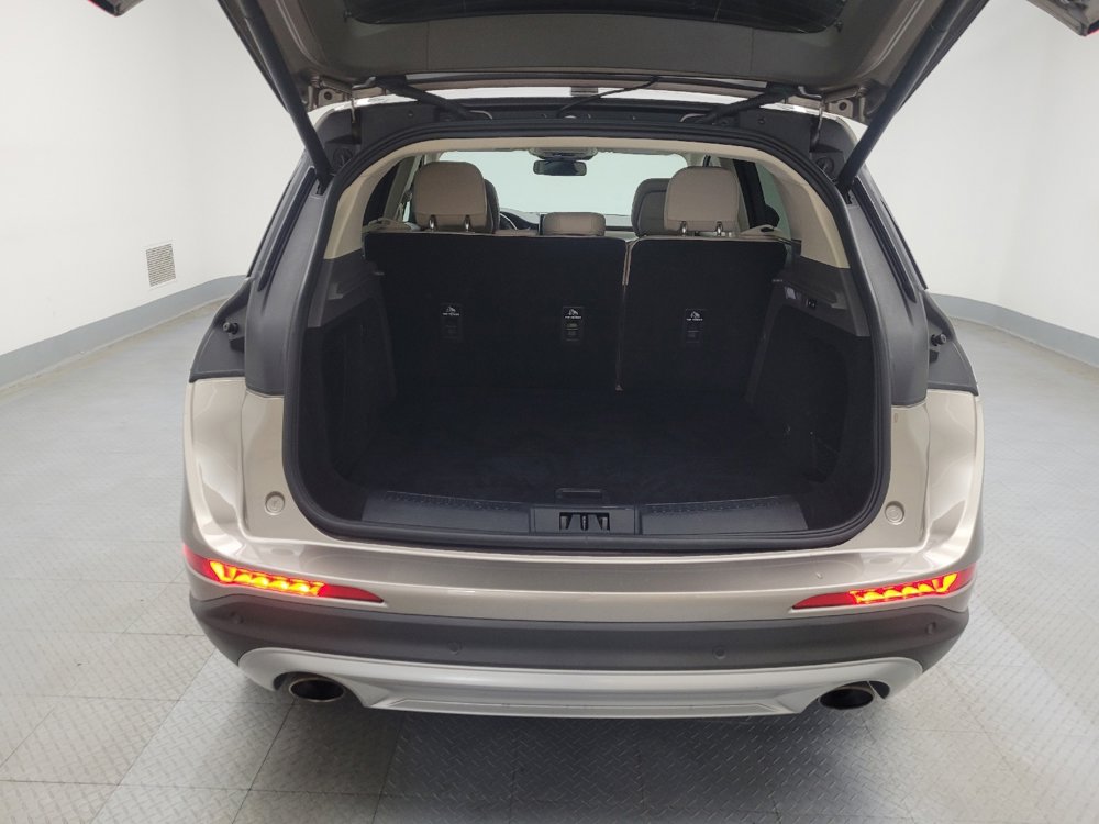 Used 2020 Lincoln Corsair FWD w/ Premium Package image 29