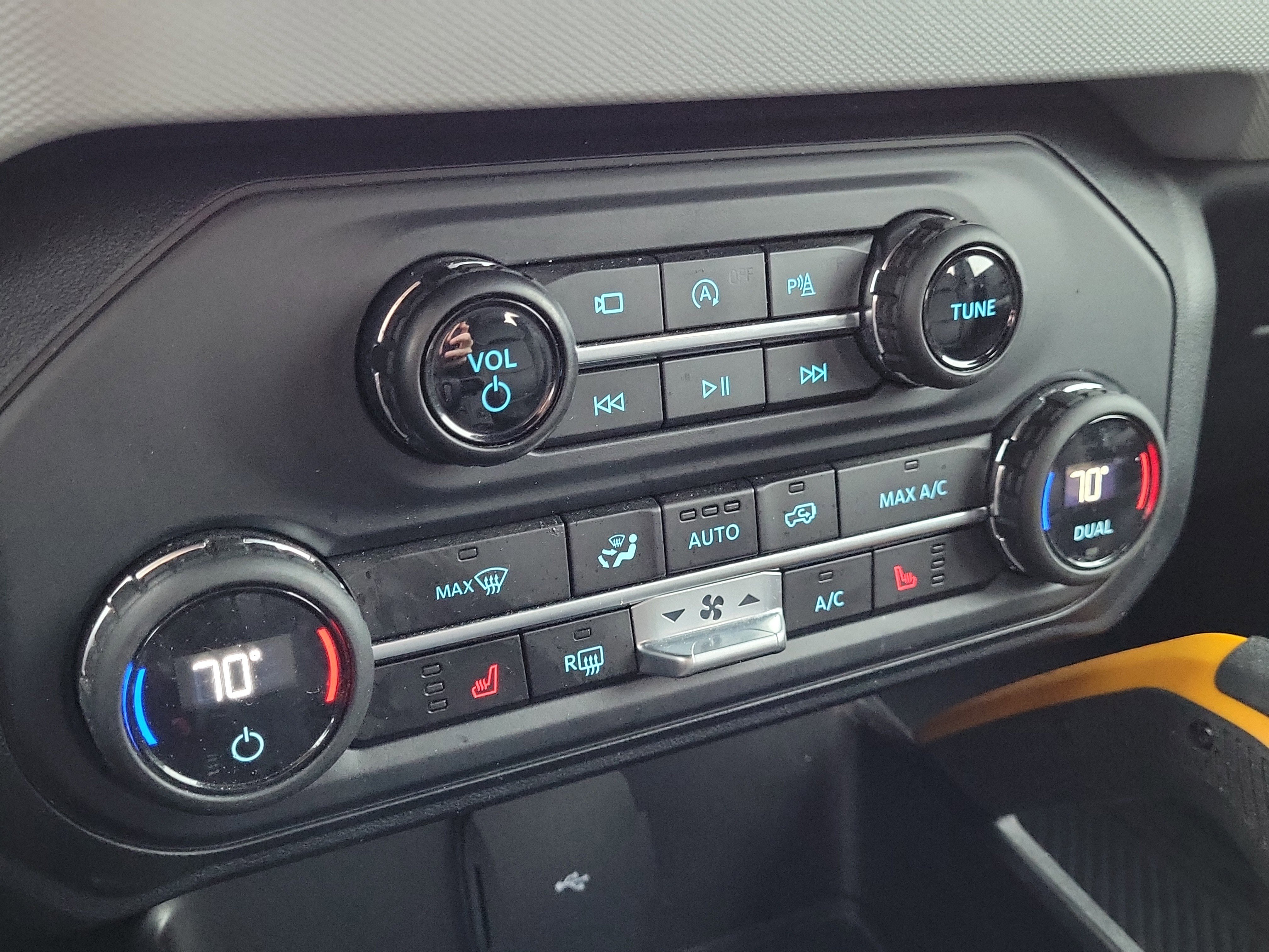 Certified 2023 Ford Bronco Badlands image 25