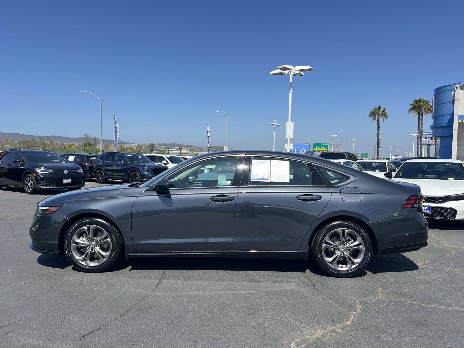 Used 2023 Honda Accord EX-L image 2