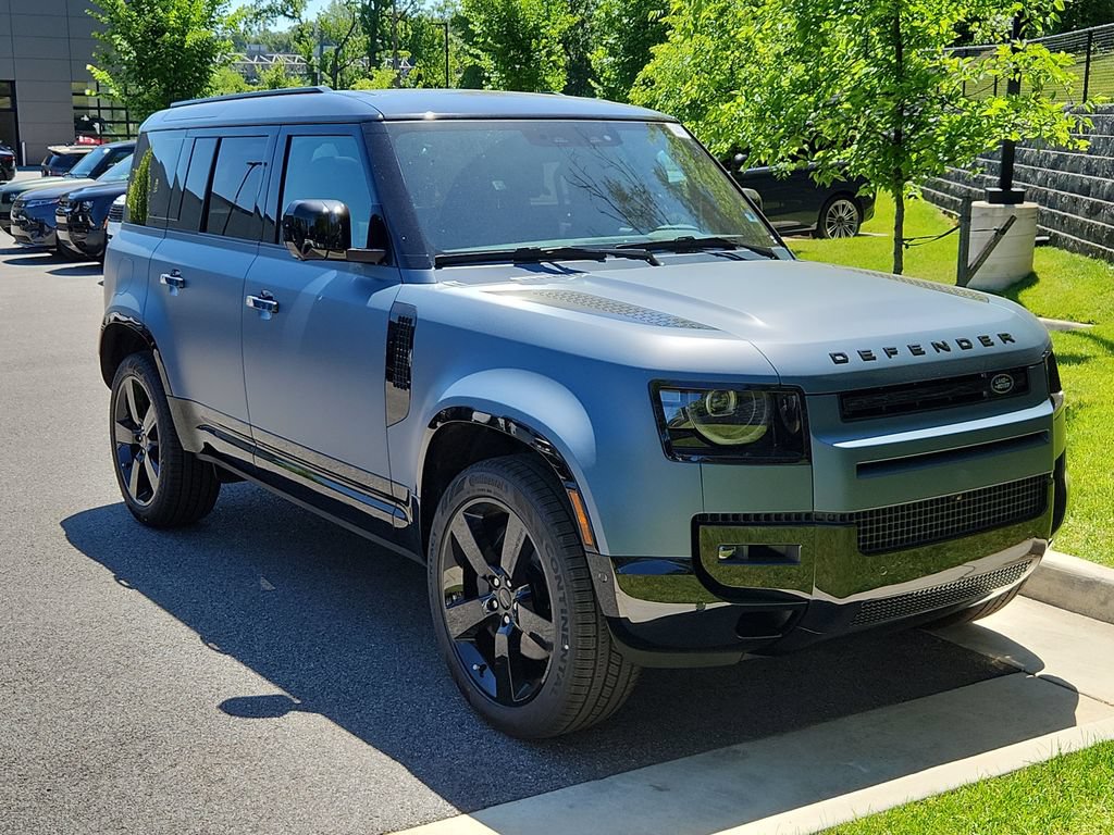 New 2026 Land Rover Defender 110 X-Dynamic SE AWD/4WD image 10