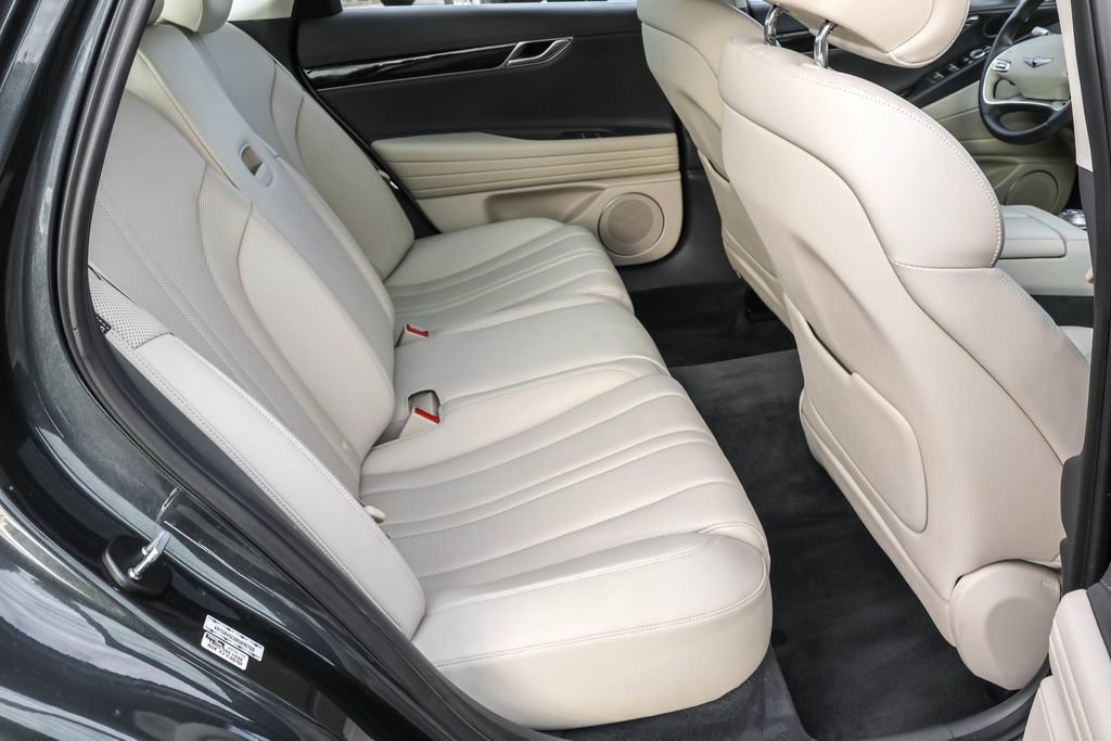 Used 2022 Genesis G80 2.5T image 38