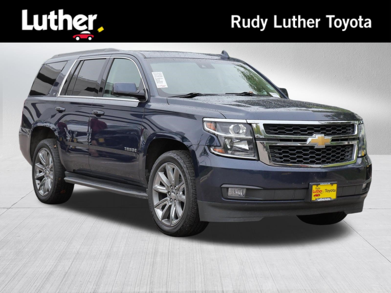 Used 2019 Chevrolet Tahoe LT w/ Luxury Package AWD/4WD image 1