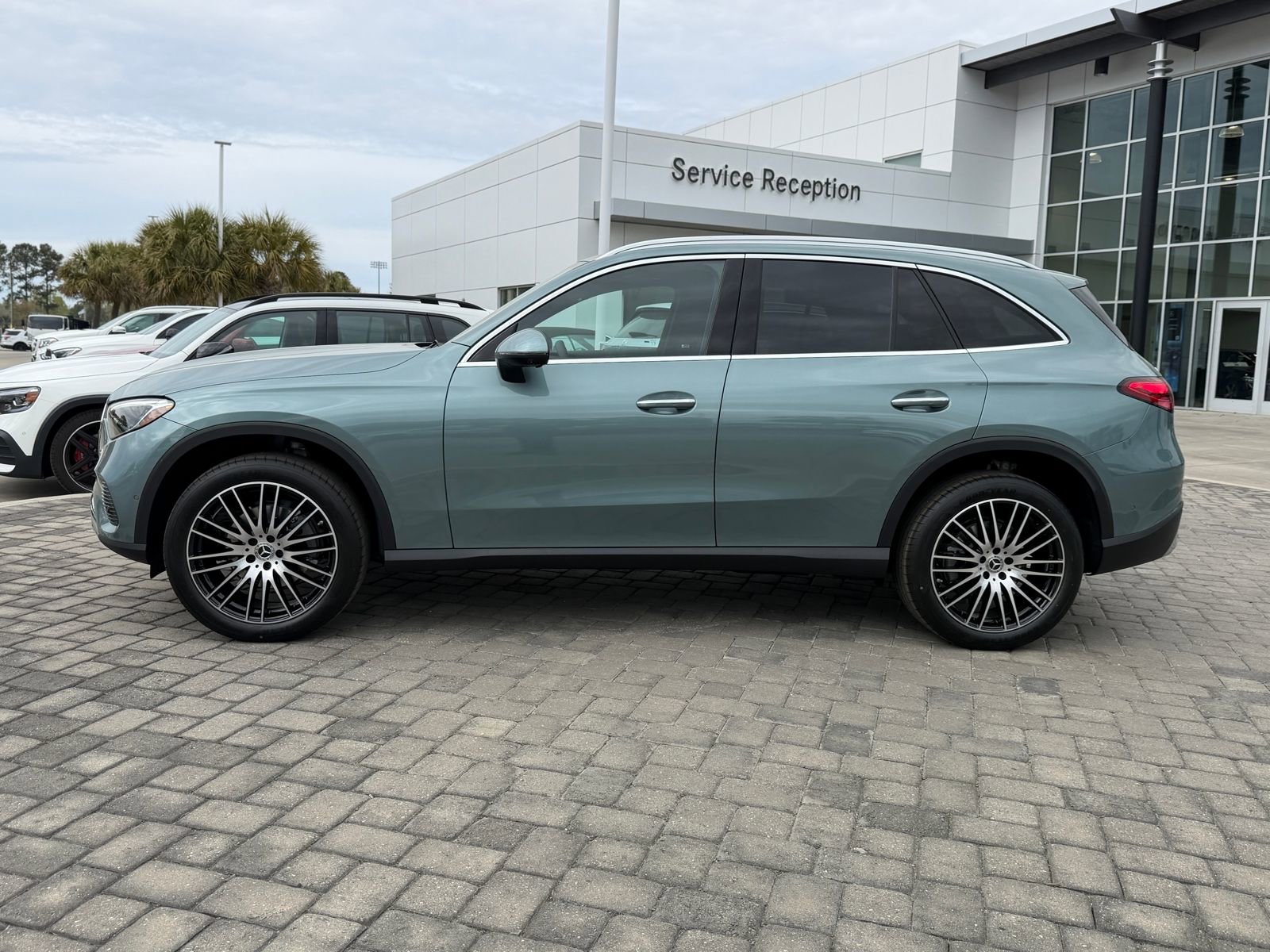 New 2026 Mercedes-Benz GLC 300 image 12