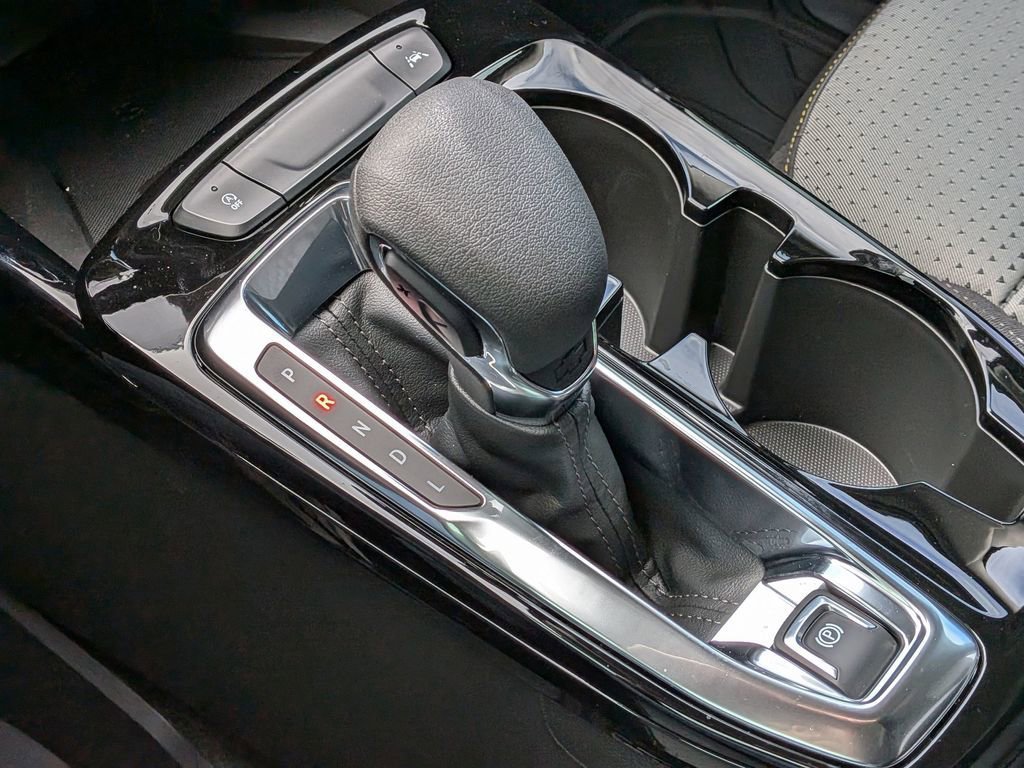 New 2026 Chevrolet Trax LT w/ Sunroof Package FWD image 20