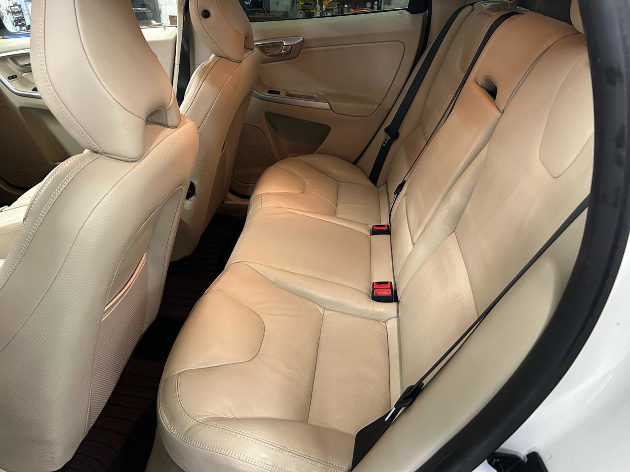 Used 2011 Volvo XC60 3.2 AWD/4WD image 19