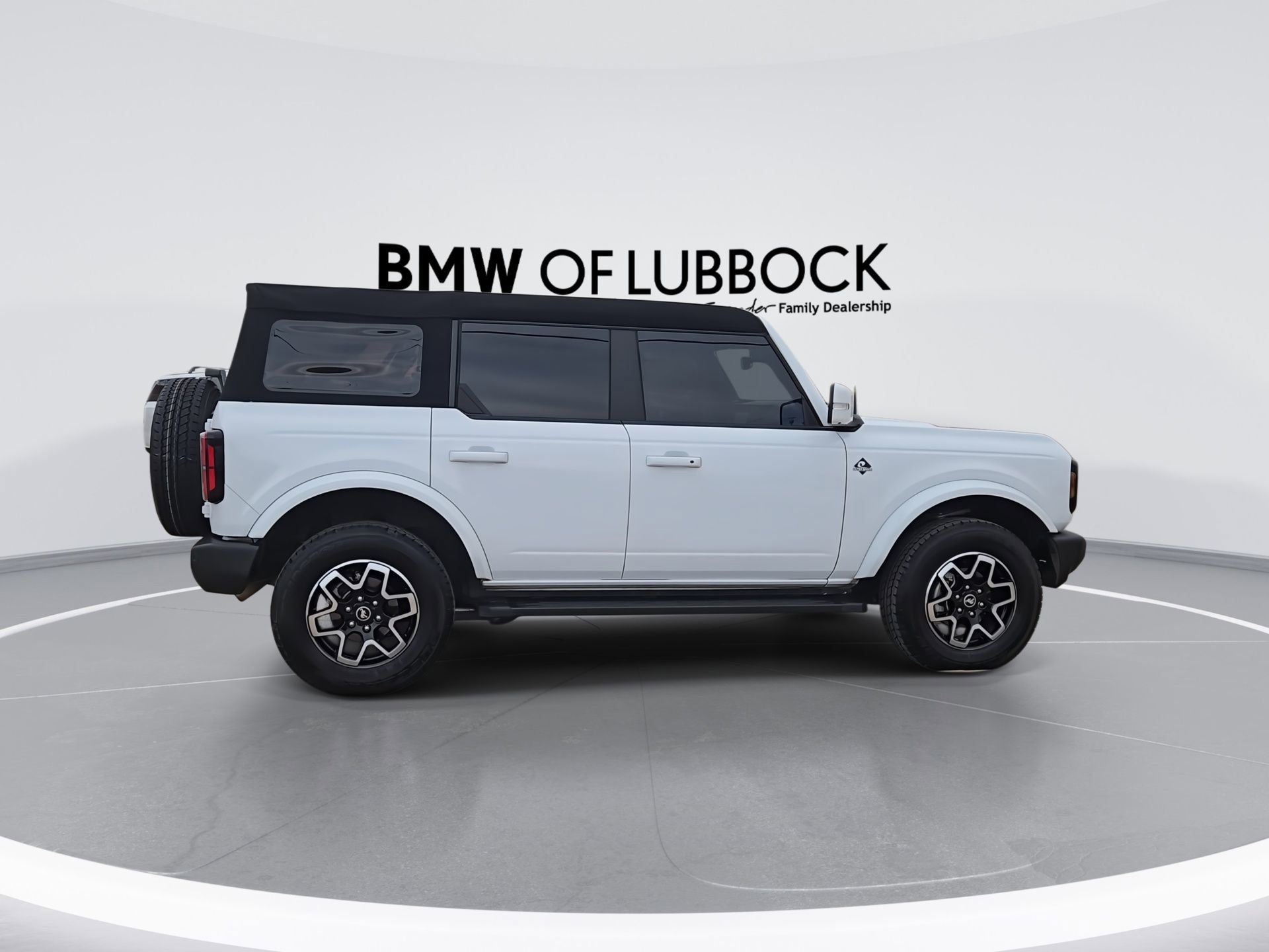 Used 2023 Ford Bronco Outer Banks AWD/4WD image 9